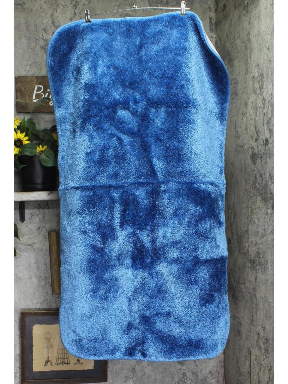 NEW Garland Rectangle Rounded Edge Non-Skid Bath Mat Rug Blue 26 in. x 46 in.